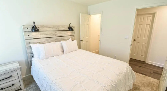 Коттедж Charming & Comfy - Close to Stadium & Campus - Parents - Game Weekend