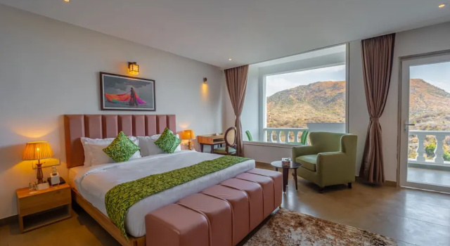 Tree of Life Vantara Resort & Spa, Забронировать Курортный отель Отели штата Раджастхана с бассейном, Бассейн