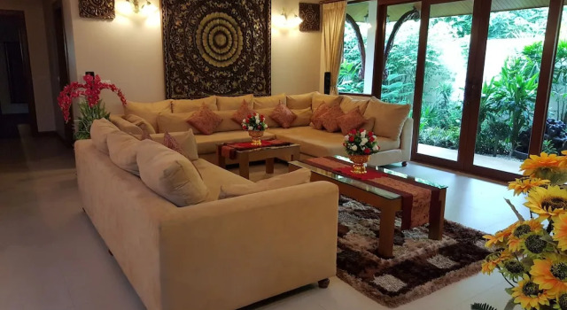 Villa Saifon 8 Bedroom Pool Villa, Забронировать Вилла Отели Южного Таиланда с парковкой, Парковка