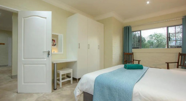 Kruger's Retreat House & Kruger's Rest Studio, Reservar Hotel Hotéis baratos em Barberton