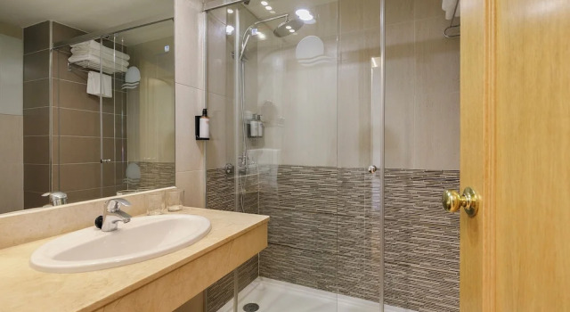 Двухместный номер Shared Sundeck Superior SOL by Meliá Torremolinos - Don Pedro