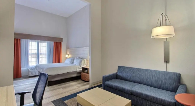 1 makuuhuone Yhden hengen Sviitti Holiday Inn Express Hotel & Suites Milwaukee Airport by IHG