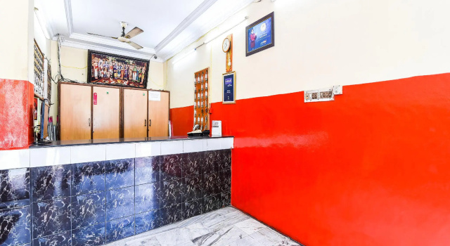 Hotel O Srinivasa Residency Lodge, Забронировать Отель Тирупати штат Андхра-Прадеш, рядом с Храм Международного общества сознания Кришны (ISKCON)