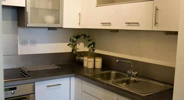 Impeccable 2-bed Apartment in Brentwood, Забронировать Апартаменты/квартира Брентвуд Эссекс