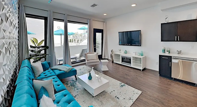 Illume Ultramodern Community Poolside Patio 1 Bedroom Condo