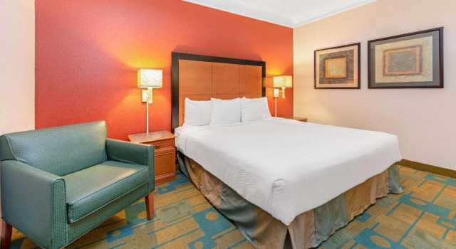 Двухместный номер Standard La Quinta by Wyndham USF