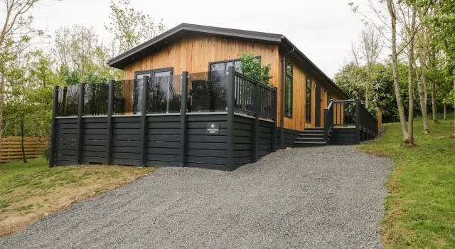 Watch Tree Lodge, Book Feriehus Hoteller i Cumbria med parkering, Parkering