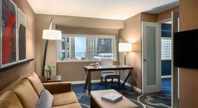 Люкс c 1 комнатой Omni Chicago Hotel