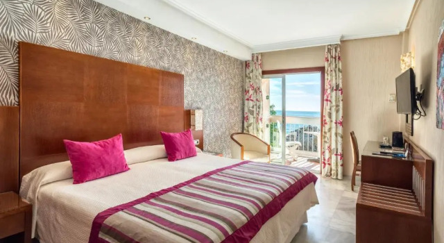 Двухместный номер с балконом и с видом на море Hotel Balcón de Europa