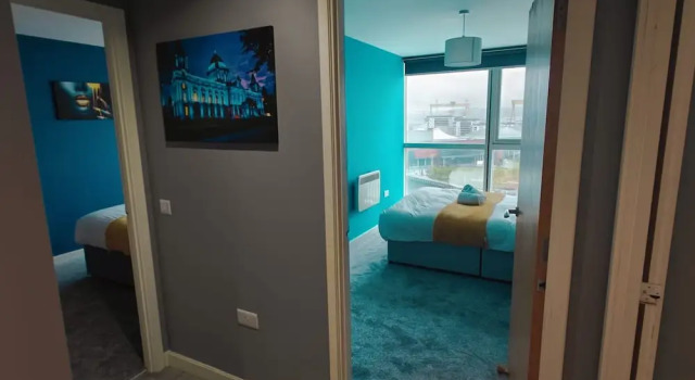 2BR Stunning City Centre Apt, Забронировать Апартаменты/квартира Отели Белфаста с парковкой, рядом с Тюрьма Крамлин-Роуд в Белфасте, Парковка