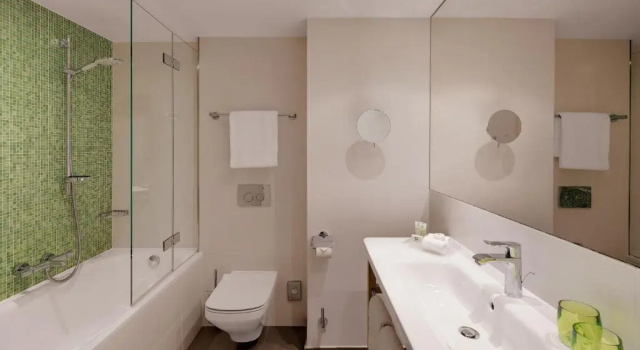 Двухместный номер Premium Holiday Inn Frankfurt - Alte Oper by IHG