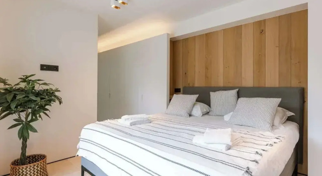 Коттедж Charming Chic Stay With Garden Views Parking