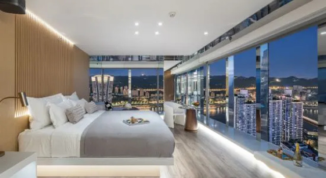 Люкс Deluxe с видом на реку Chongqing Indition High Altitude Hotel