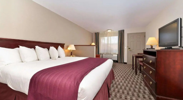 Двухместный полулюкс Отель Signature Inn