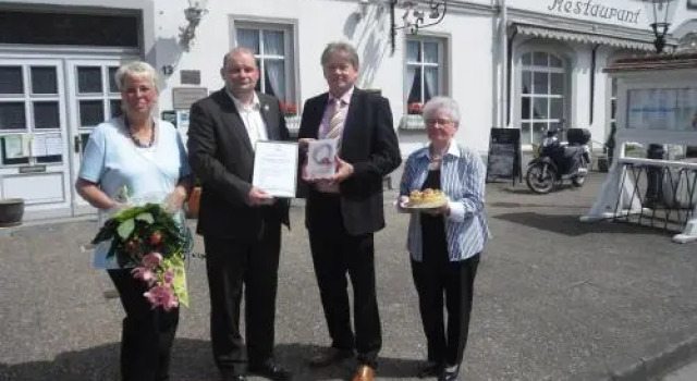 Hessischer Hof, Забронировать Отель Бад-Карлсхафен земля Гессен, рядом с Музей монастыря Хельмарсхаузен