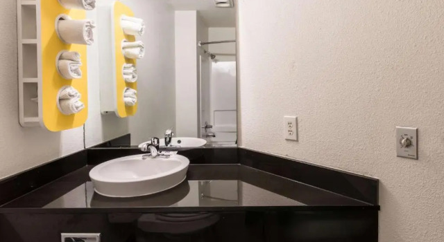 Номер Standard Motel 6-North Richland Hills, TX - Rufe Snow