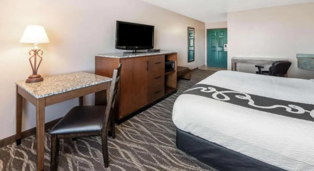 Двухместный номер Deluxe La Quinta by Wyndham Belgrade - Bozeman Airport
