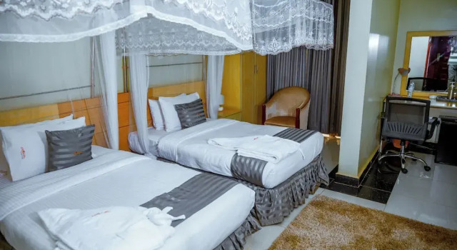 Двухместный номер Deluxe с балконом Crystal Suites & Apartments