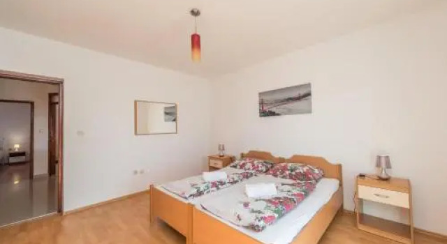 Six-Bedroom Holiday Home in Bibinje