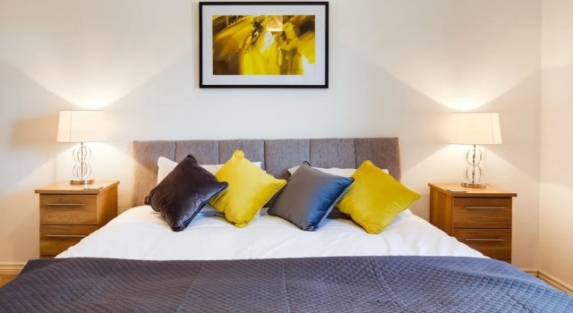 Simplistic Holiday Home in Cheltenham With Garden, Забронировать Отель Отели Челтнем 4 звезды, рядом с Jonny-Rocks Stadium, 4*