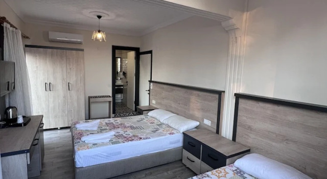 Трёхместный номер Standard с балконом Yücel Hotel