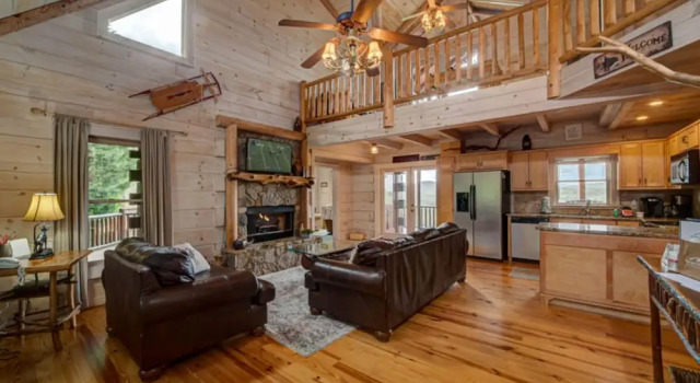 Wander In Lodge by Escape to Blue Ridge, Book Feriehus Villaer i Blue Ridge, Villa