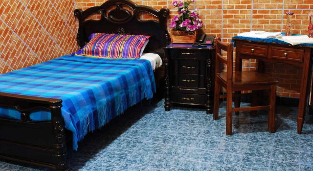 Guayaquil Hostel Suites Madrid