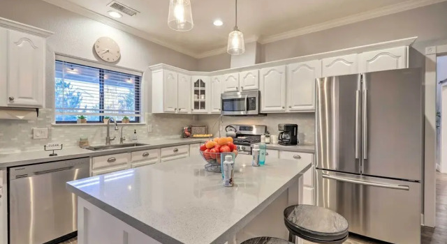 Коттедж Pet-friendly Flagstaff Escape w/ Fenced-in Yard!