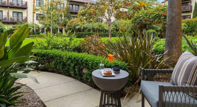 Двухместный номер Standard с балконом Estancia La Jolla Hotel & Spa