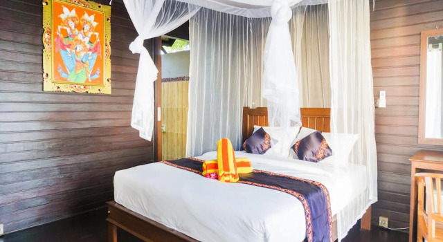 Sunrise Ocean Huts Lembongan, Забронировать Отель Отели Лембонган с парковкой, рядом с Пляж Нуса Лембонган, Парковка