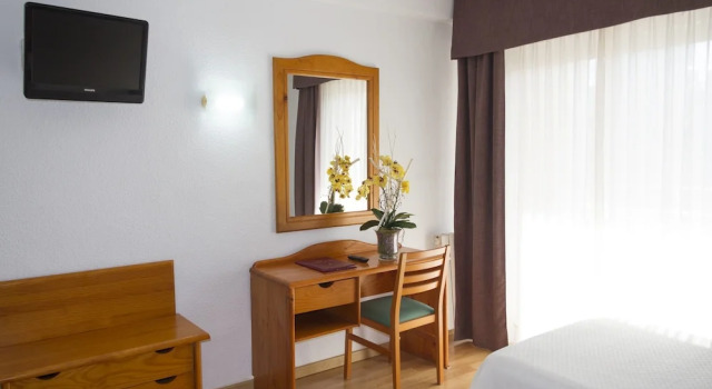 Трёхместный номер Standard Hotel Caballo de Oro