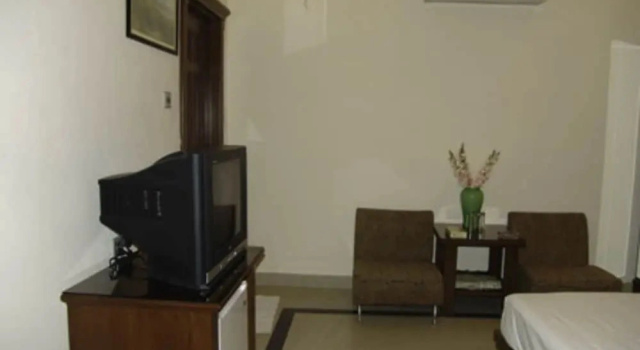 Номер Deluxe Raj One Hotel