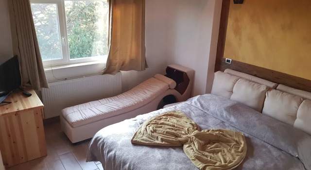 Shkreli Resort Qafeshtame, Rezerwuj Ośrodek wypoczynkowy Hotele resortowe w Tirana County, Ośrodek wypoczynkowy