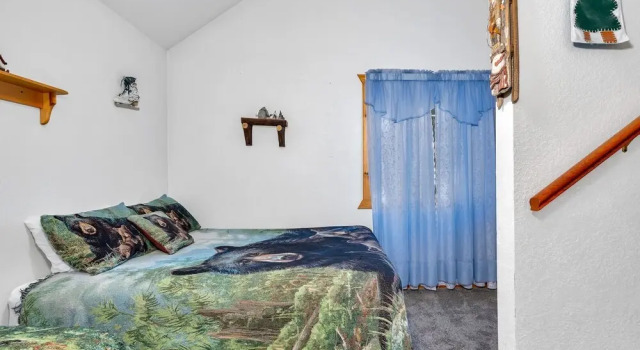 Cozy Bear South Charming 2bd Cabin in Yosemite!