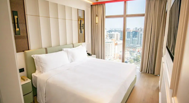 Четырёхместный люкс Master YOHO Treasure Island Hotel