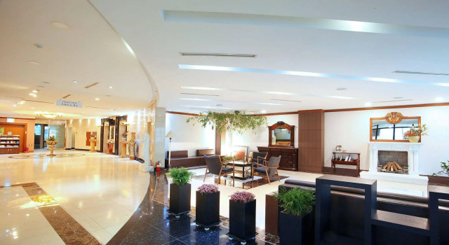 Dawn Beach Hotel, Забронировать Отель Отели Пусана с парковкой, рядом с Парк Хоам, Парковка