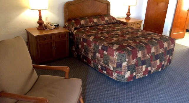 Двухместный номер Classic Connell Inn and Suites