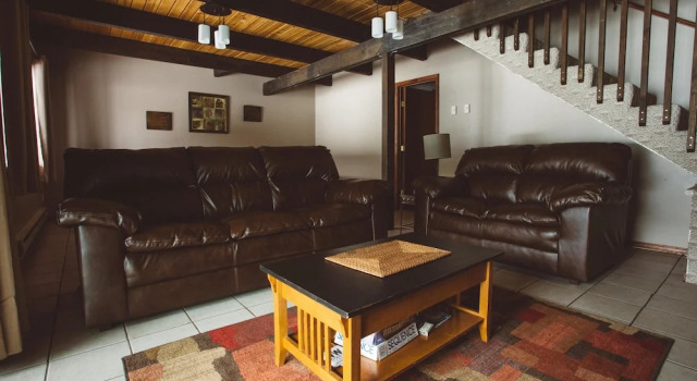 Otter Chalet on Fish Lake Cabin Rental, Забронировать Шале Виллы Левенуэрт, Вилла