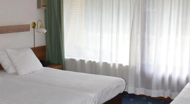Двухместный номер Standard с балконом Fletcher Hotel - Restaurant Heiloo