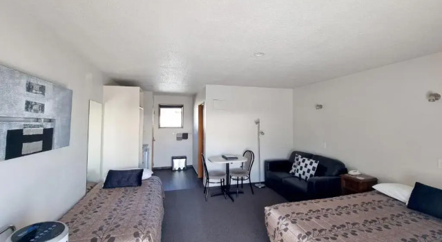 Студия ASURE Highpark Motor Inn