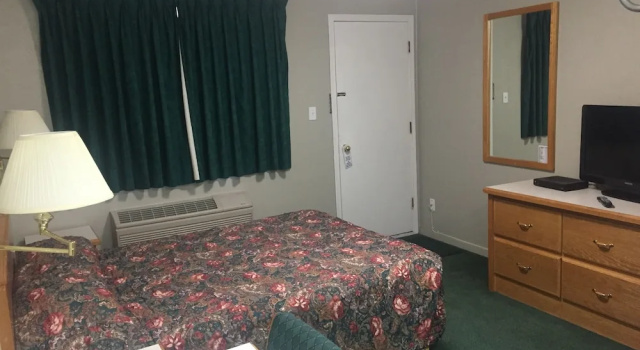 Двухместный номер Standard 4 Pines Motel