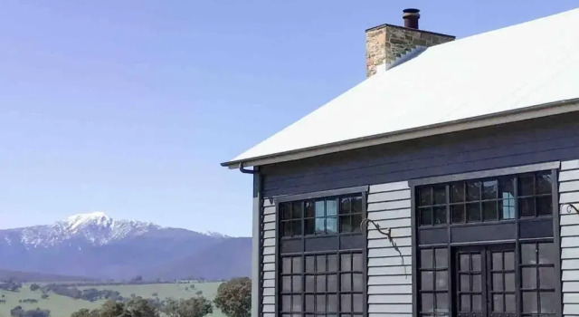 Коттедж Coombs Hill Barn