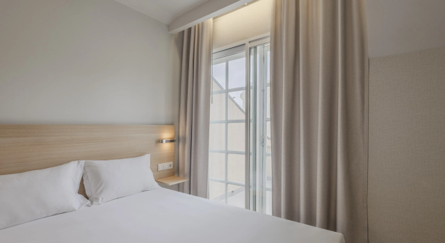 Moov Hotel Porto Centro, Забронировать Отель Cedofeita / Santo Ildefonso / Se / Miragaia / Sao Nicolau e Vitoria Порту, рядом с Железнодорожный вокзал Сан-Бенту