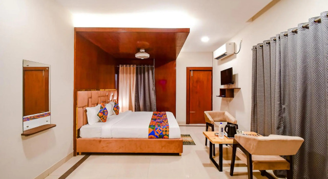 Townhouse 1175 Greenland Grand Hotel, Rezerwuj Hotel Hotele w Bhubaneshwar z parkingiem, Parking