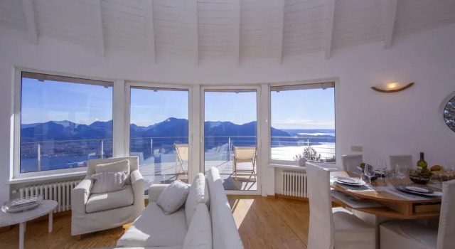 Апартаменты The Perfect View Loft