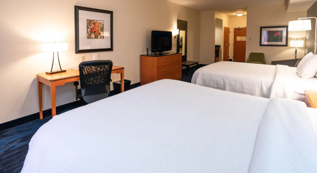 Четырёхместный номер Standard Fairfield Inn & Suites by Marriott Grand Island