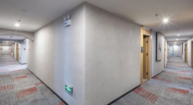 Langting Holiday Hotel (Hefei High-speed Railway South Station Gong Street)