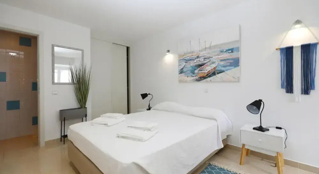 Z 01 - Bedroom 1 in Gil Vicente Guest Rooms, Забронировать Гостевой дом Гостевые дома Лагуш, рядом с Пешеходная улица Баррока, Гостевой дом