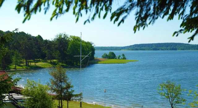 Piękny Brzeg, Забронировать Отель Венгожево Mamry Lake