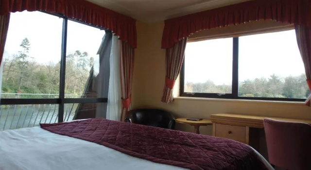 Двухместный номер Standard Lakeside International Hotel